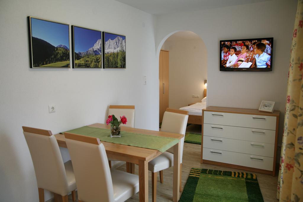 Apartmenthaus Dornroeschen Ramsau am Dachstein Cameră foto