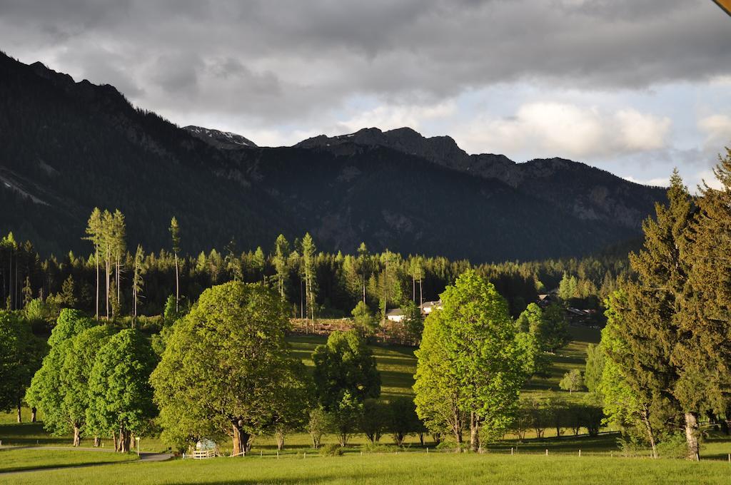 Apartmenthaus Dornroeschen Ramsau am Dachstein Exterior foto